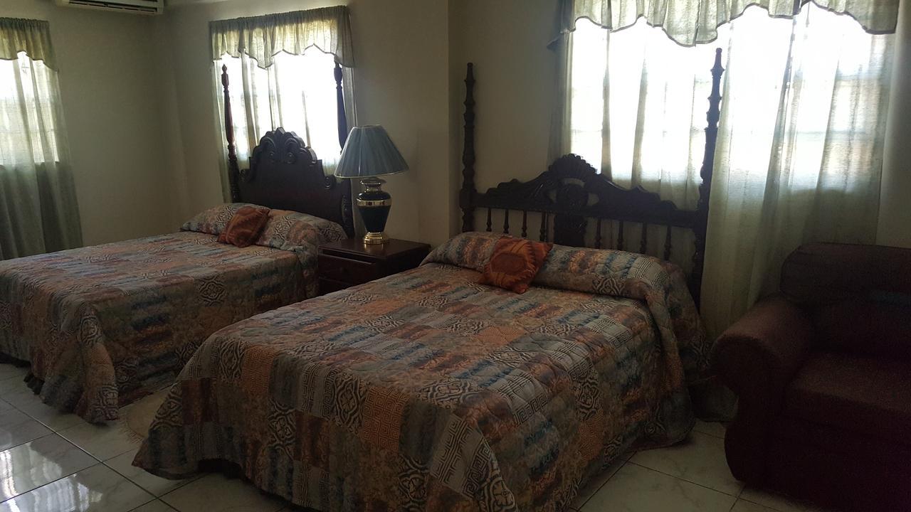 The Royal Kensington Villa Montego Bay Eksteriør billede